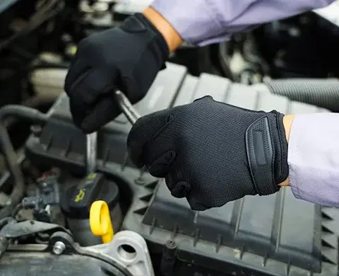mechanic-gloves-304023-1735561907